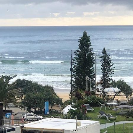 Apartamento Fabulous Sea Views In The Heart Of Surfers Gold Coast Exterior foto
